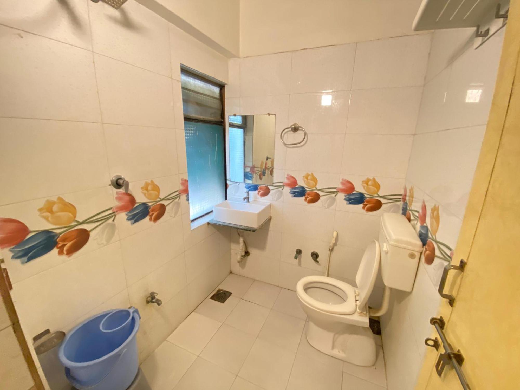Hotel Abc Satellite Prahlad Nagar أحمد أباد المظهر الخارجي الصورة
